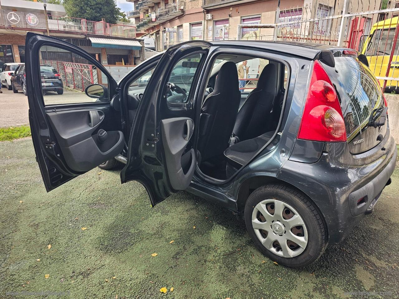 PEUGEOT 107 1.0 68 CV 5p. Plaisir