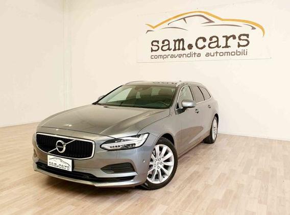 VOLVO V90 D4 AWD Geartronic Momentum