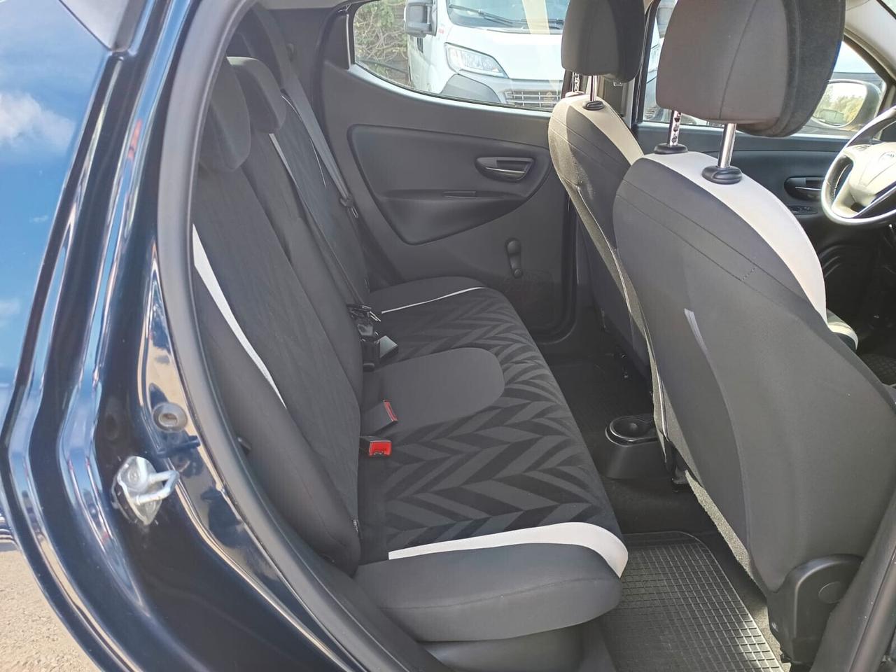 Lancia Ypsilon 2017 - 1.2 benzina Lb automobili