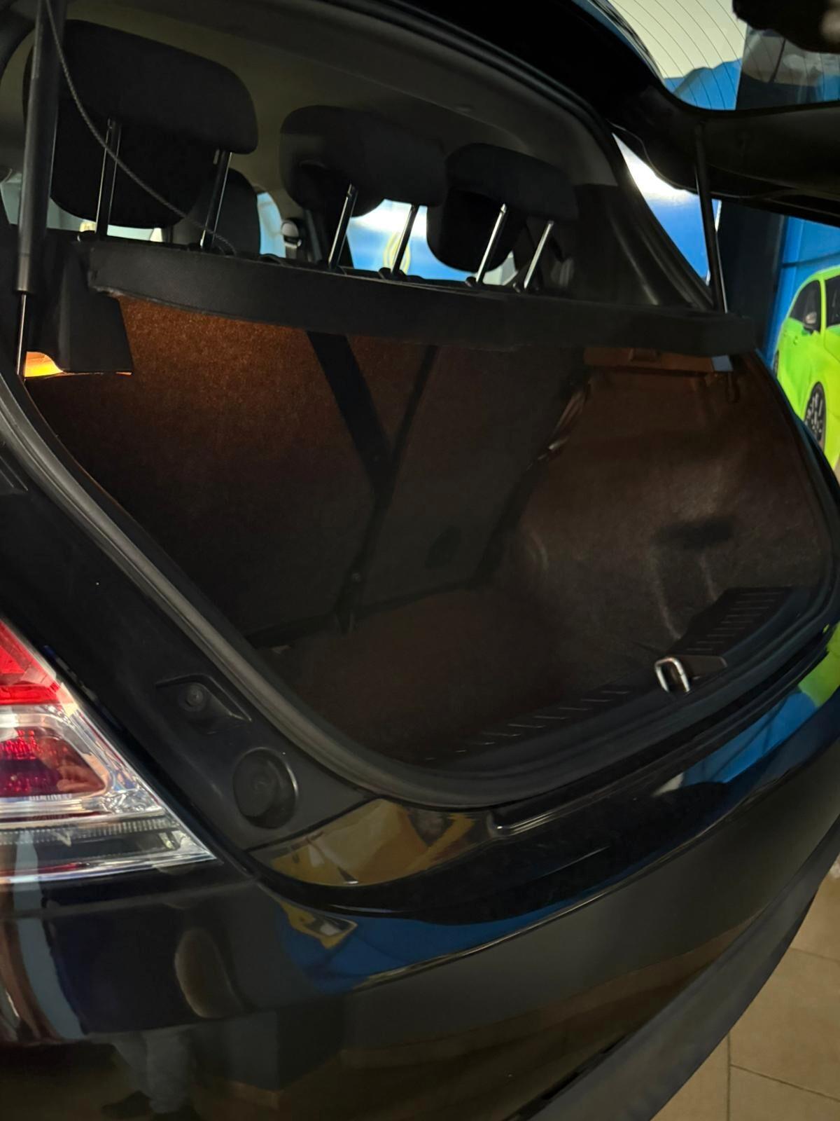 YPSILON BENZINA 1.2CC 69CV