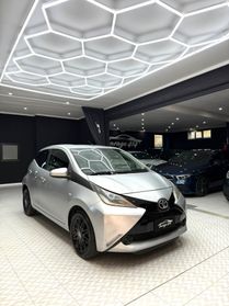 Toyota Aygo 1.0 VVT-i 69 CV 5 porte x-clusiv