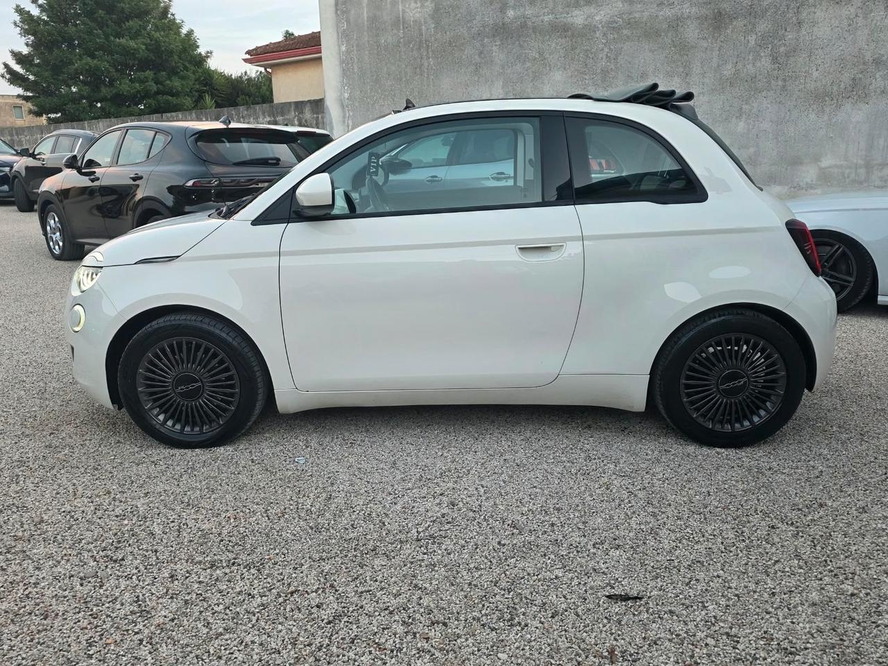 Fiat 500 500e Cabrio 42 kWh Icon