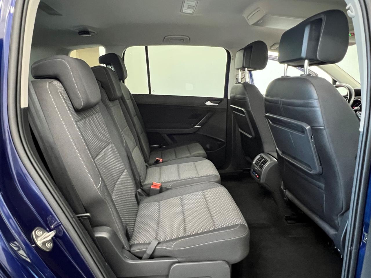 VOLKSWAGEN Touran III 2015 Touran 2.0 tdi Business dsg