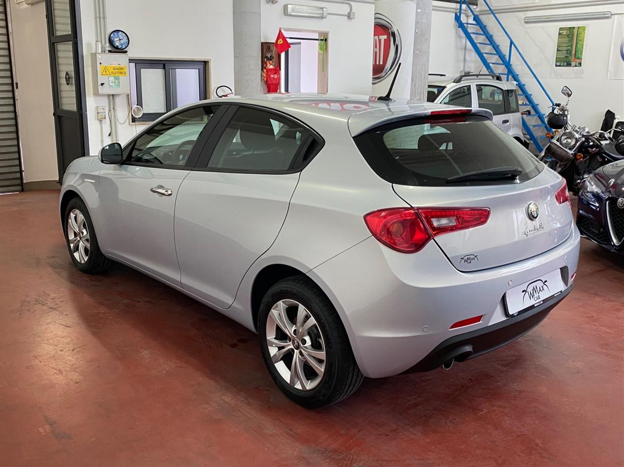 Alfa Romeo Giulietta 1.6 JTDm-2 105 CV Distinctive