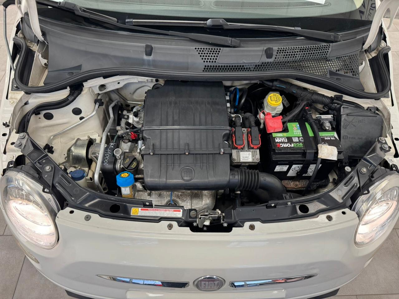 FIAT 500 LOUNGE 1.2 BENZINA 2011