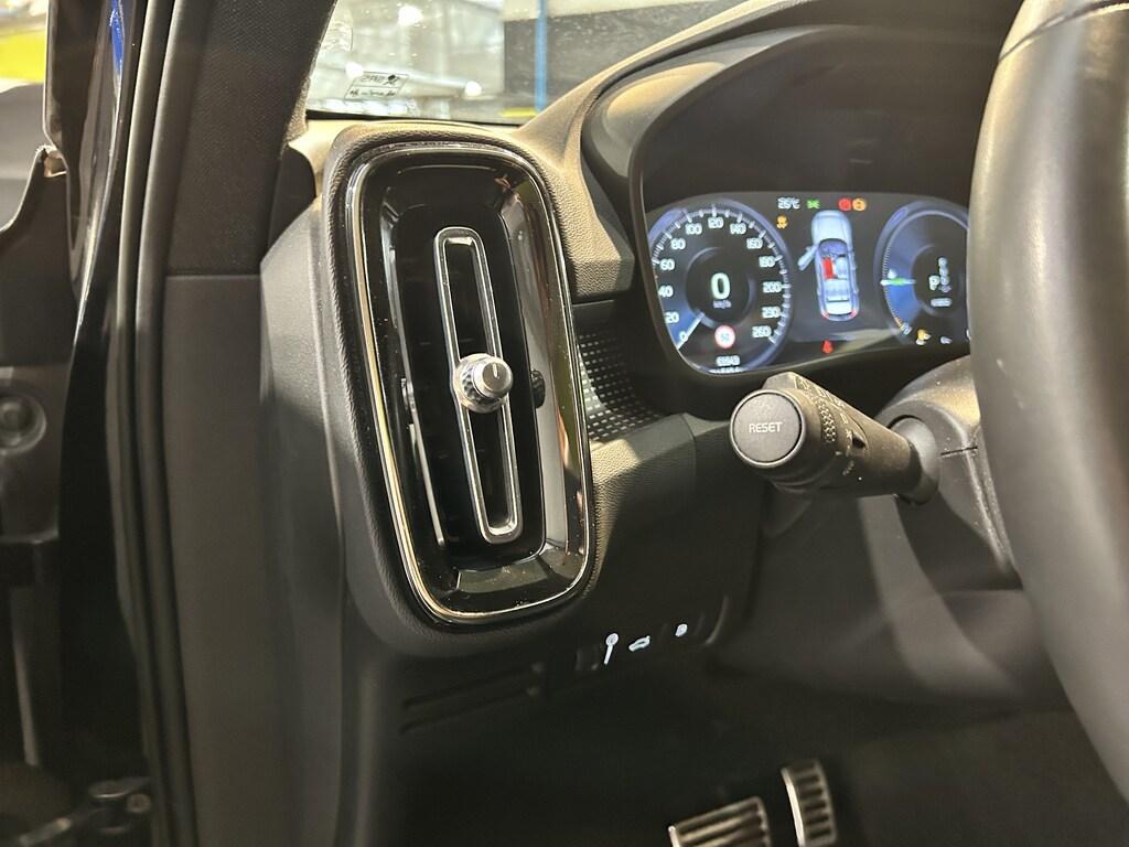Volvo XC40 1.5 T5 Plug-in-Hybrid R-Design Geartronic