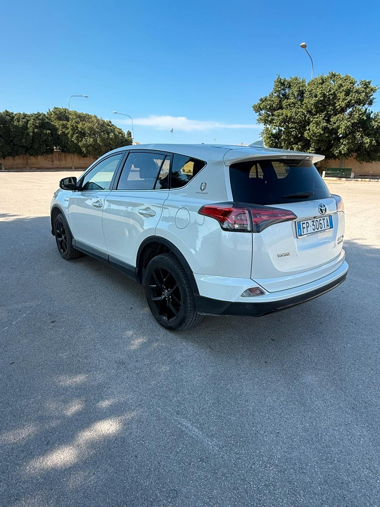 Toyota RAV 4 RAV4 2.5 Hybrid 2WD Lounge