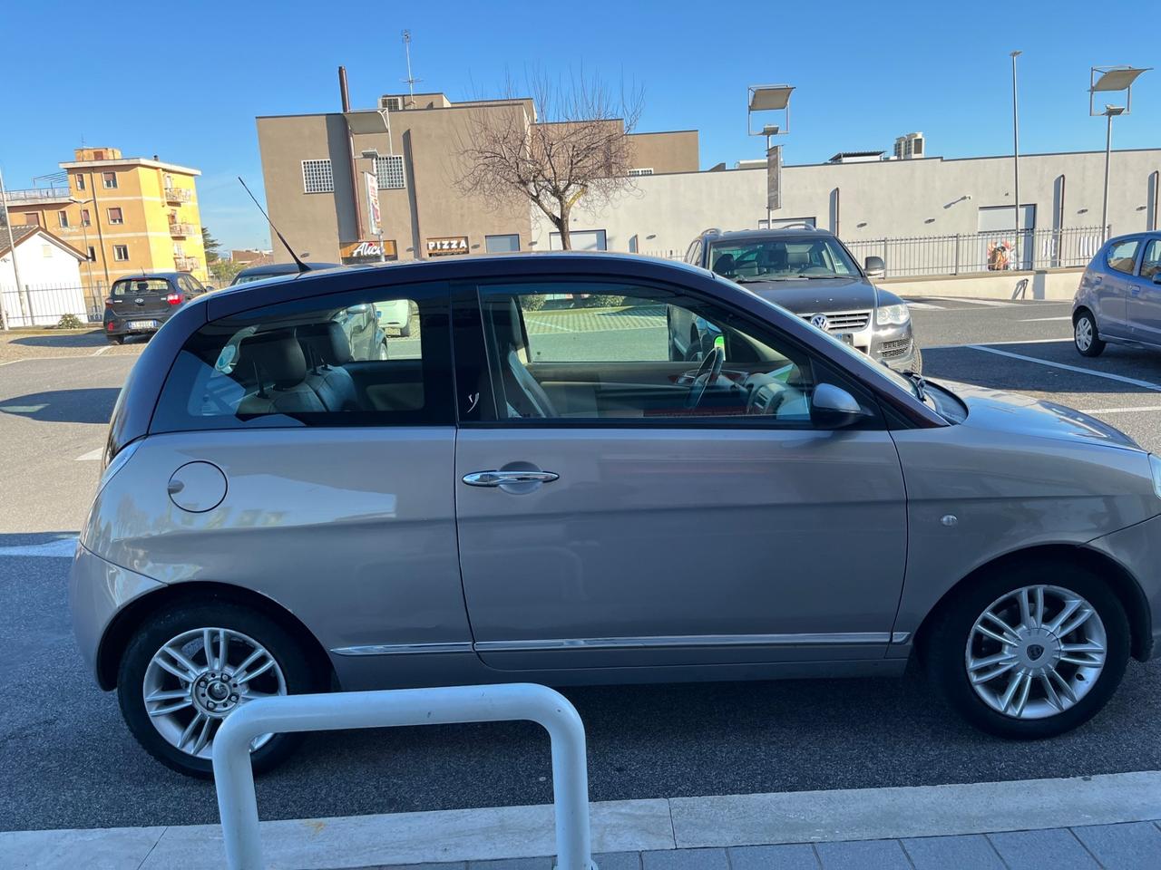 Lancia Ypsilon 1.4 Platino