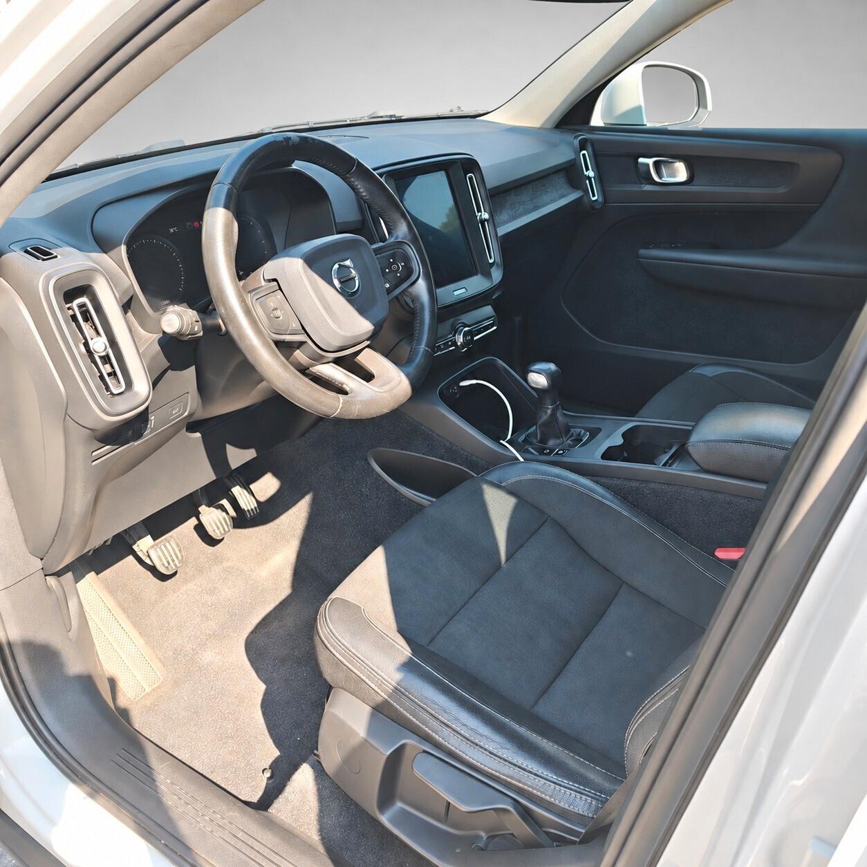 Volvo XC40 D3 Business 150 CV Manuale