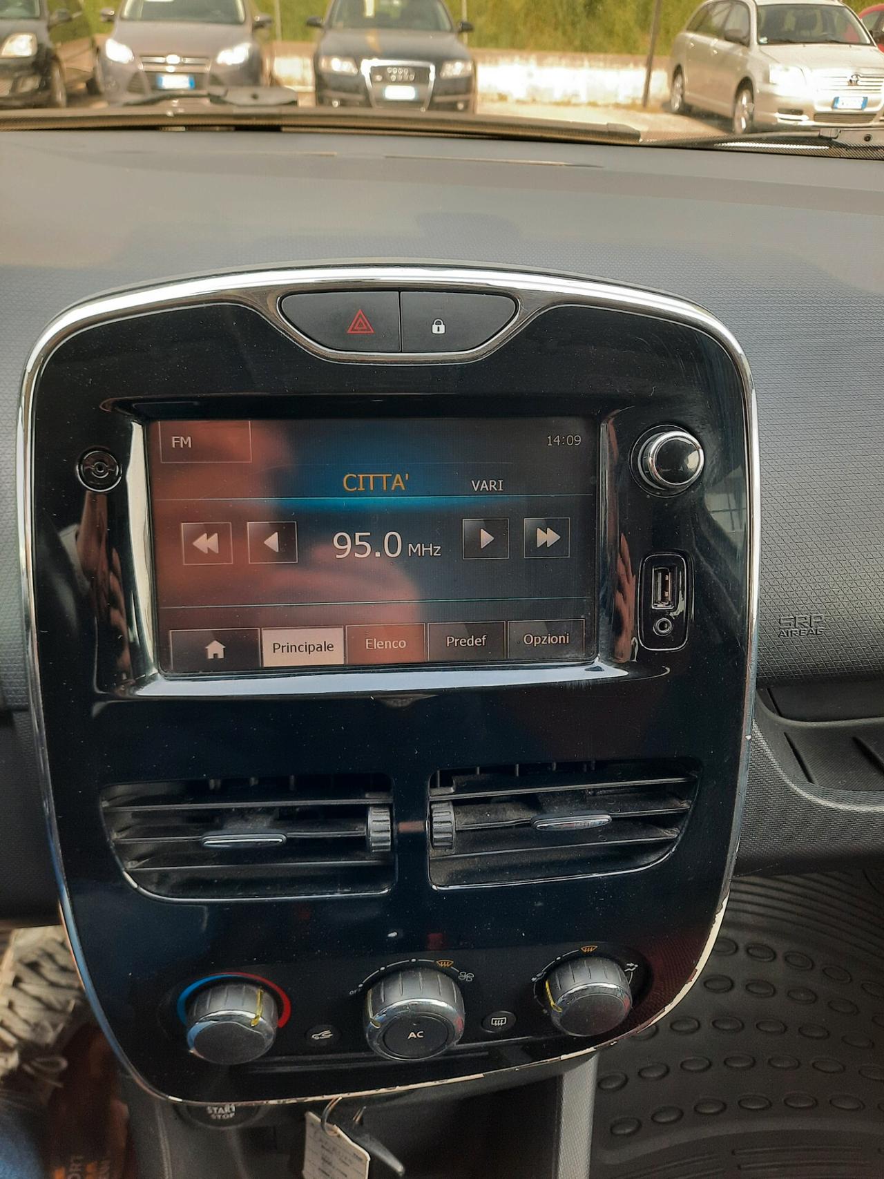 Renault Clio 1.2 75CV 5 porte Live OK NEOPATENTATI