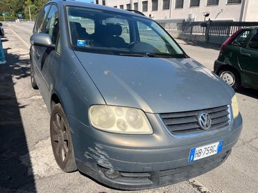VOLKSWAGEN Touran TDI 101CV Trendline