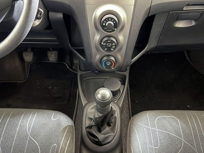 Toyota Yaris Yaris 1.0 5 porte Now