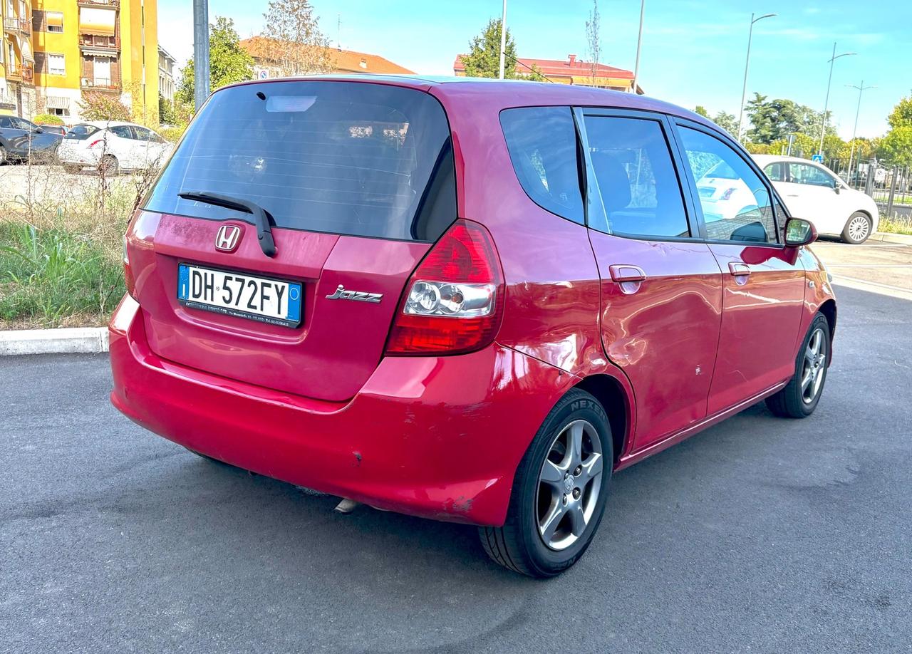 Honda Jazz 1.2 benzina 77cv si neo patentati