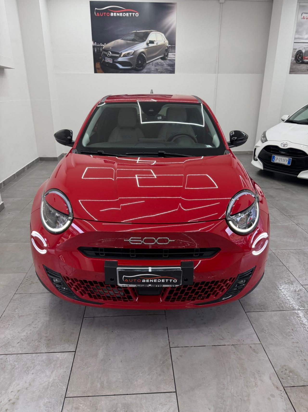 Fiat 600 Hybrid 100 CV DCT MHEV La Prima