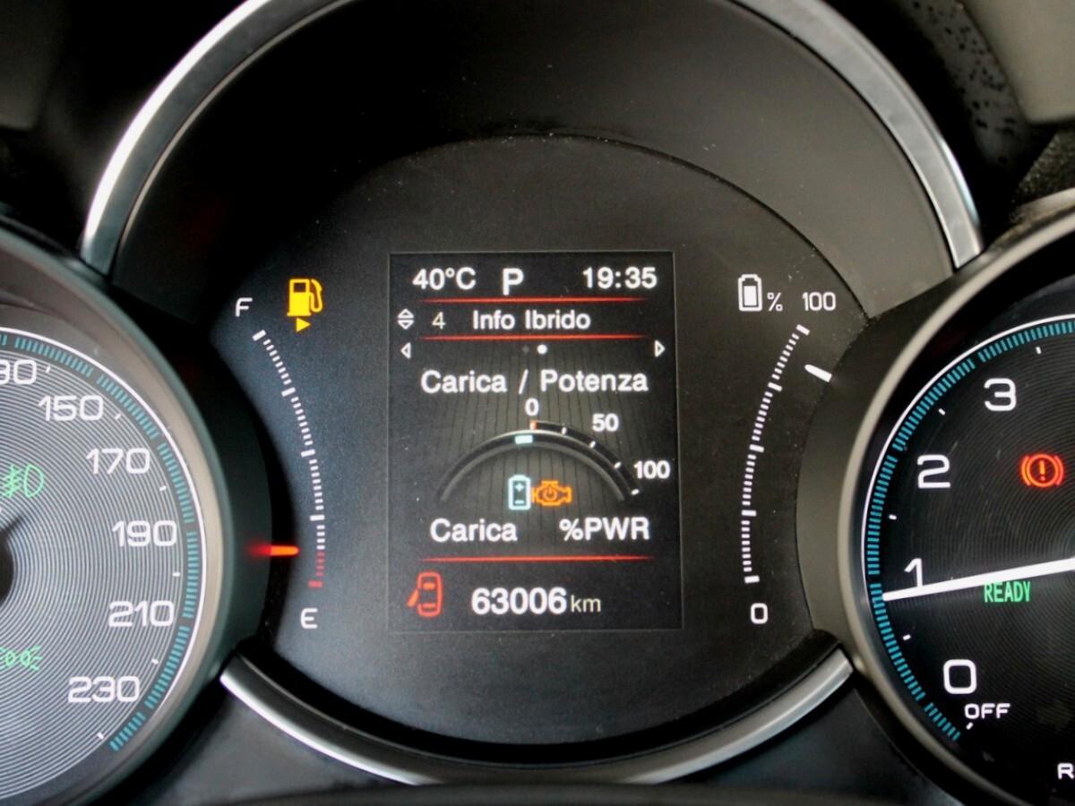 Fiat 500X 1.5 T4 Hybrid 130 CV DCT Red
