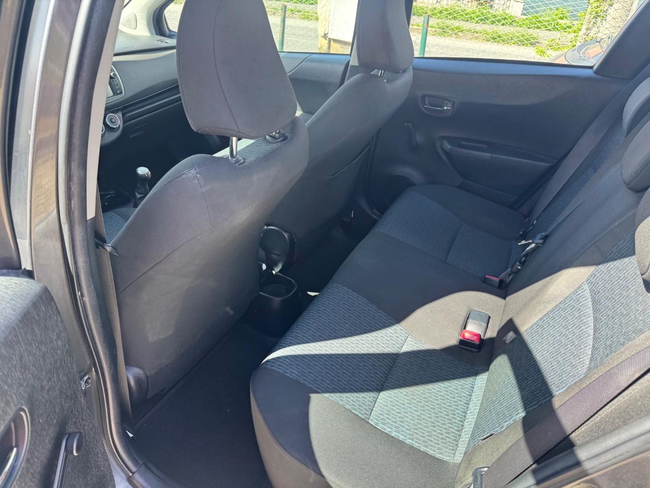 Toyota Yaris 1.0 5 porte Lounge NEOPATENTATI