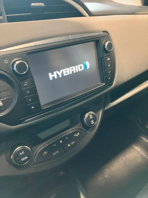 Toyota Yaris 1.5h Active 5p