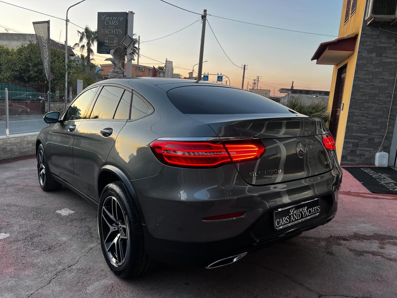 Mercedes-benz GLC Coupe 250 D 4Matic-AMG-2019