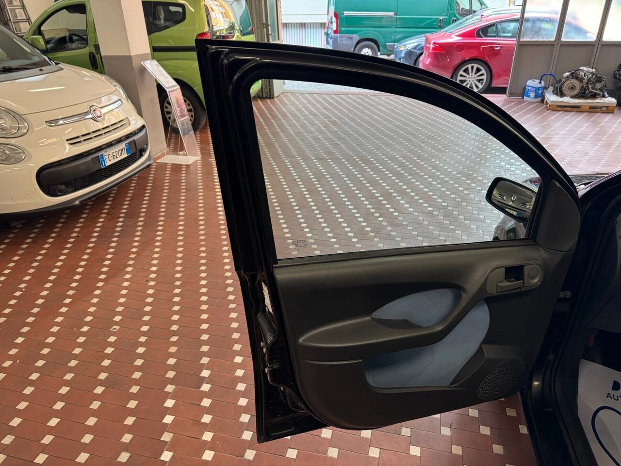 Fiat Panda 1.2 Dualogic - CAMBIO AUTOMATICO