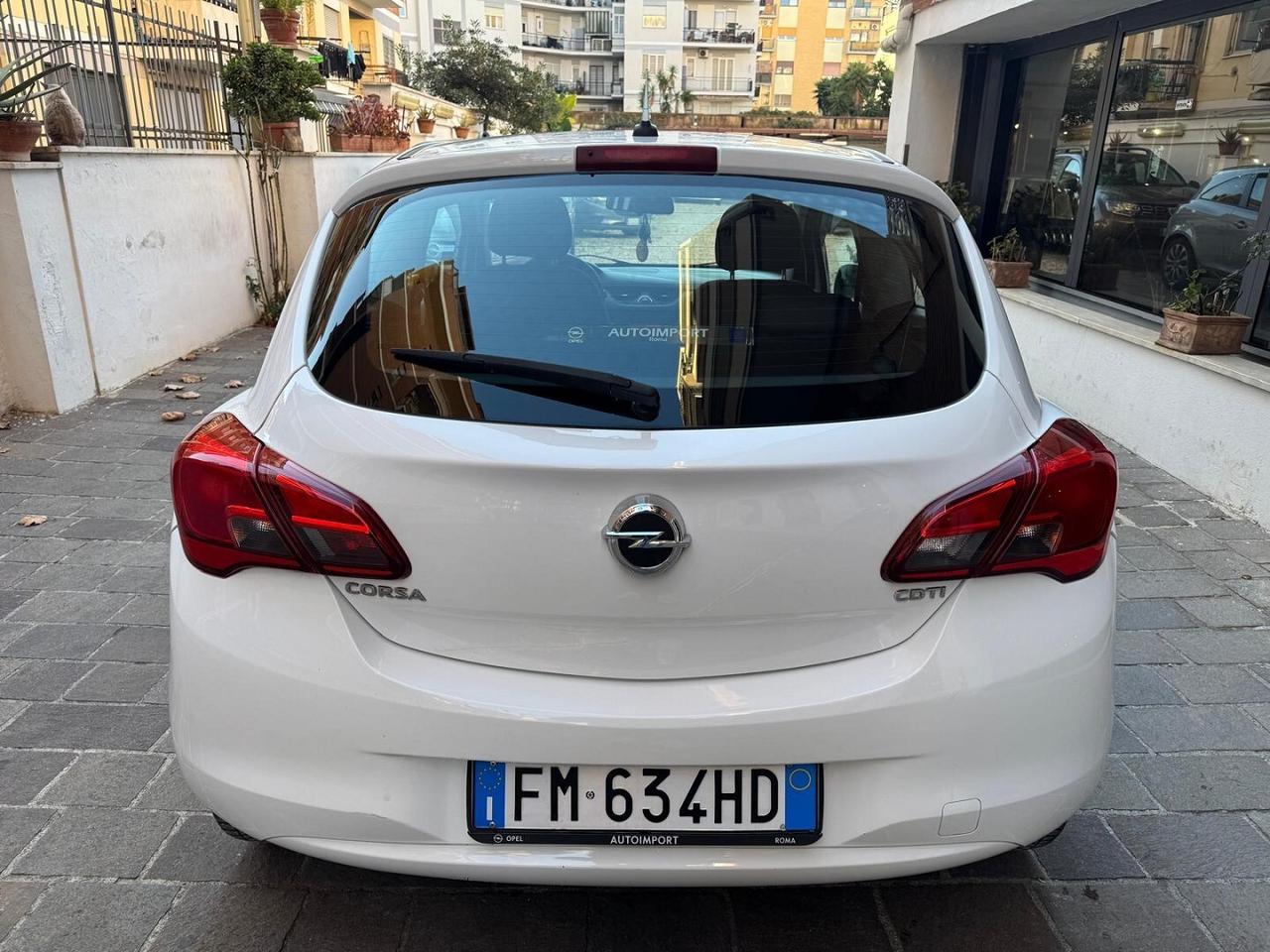 OPEL Corsa 1.3 CDTI Coupe b-Color