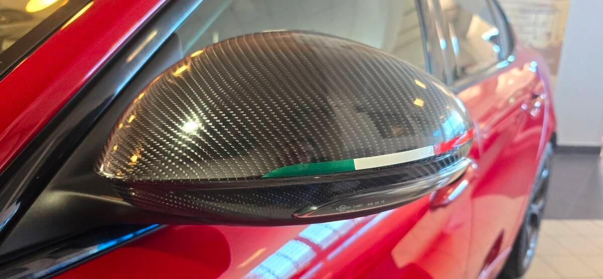 Alfa Romeo Giulia Giulia Quadrifoglio 510cv CCM-HARMAN-AKAPOVICK