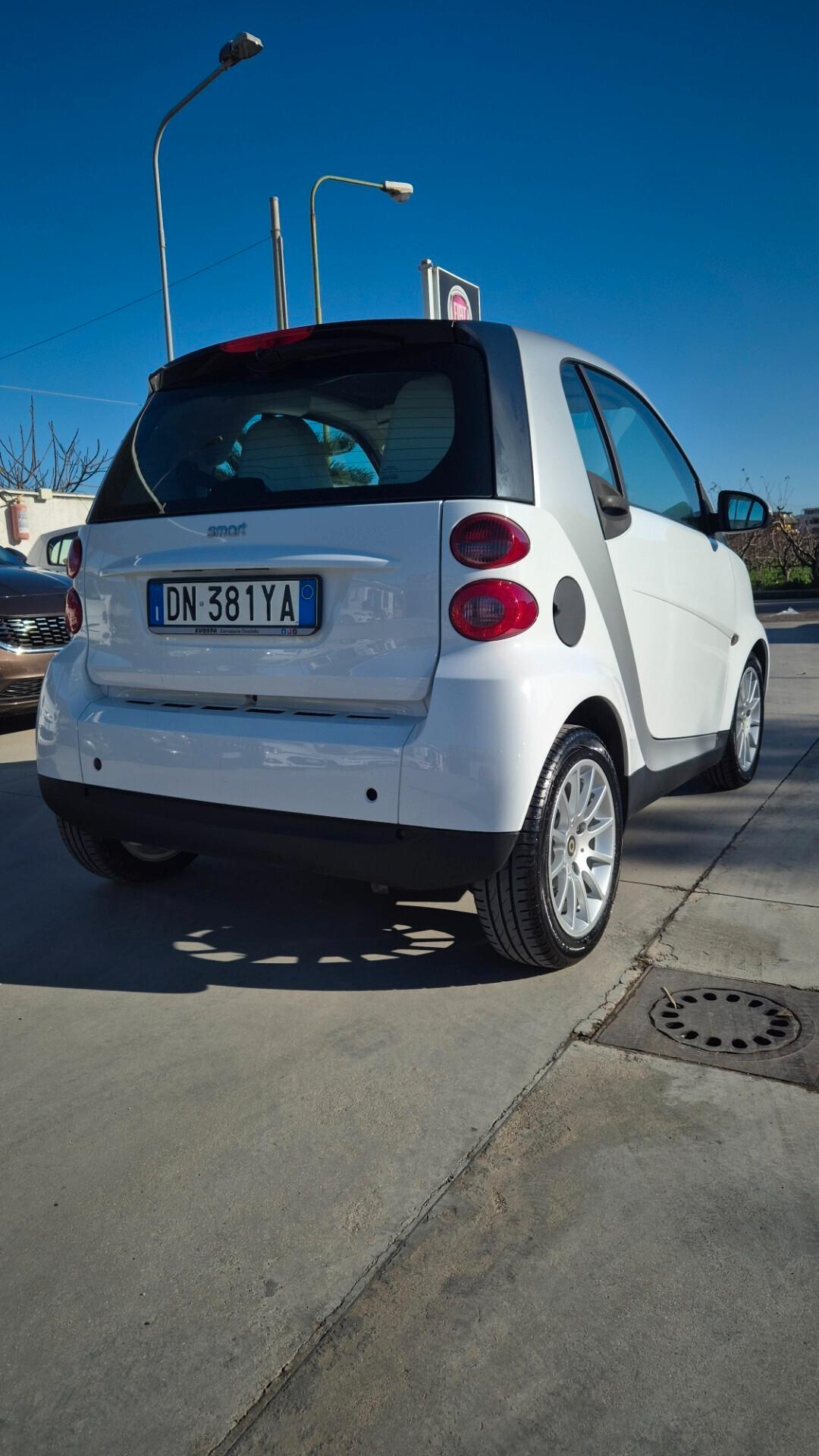 Smart ForTwo 1000 52 kW coupé passion