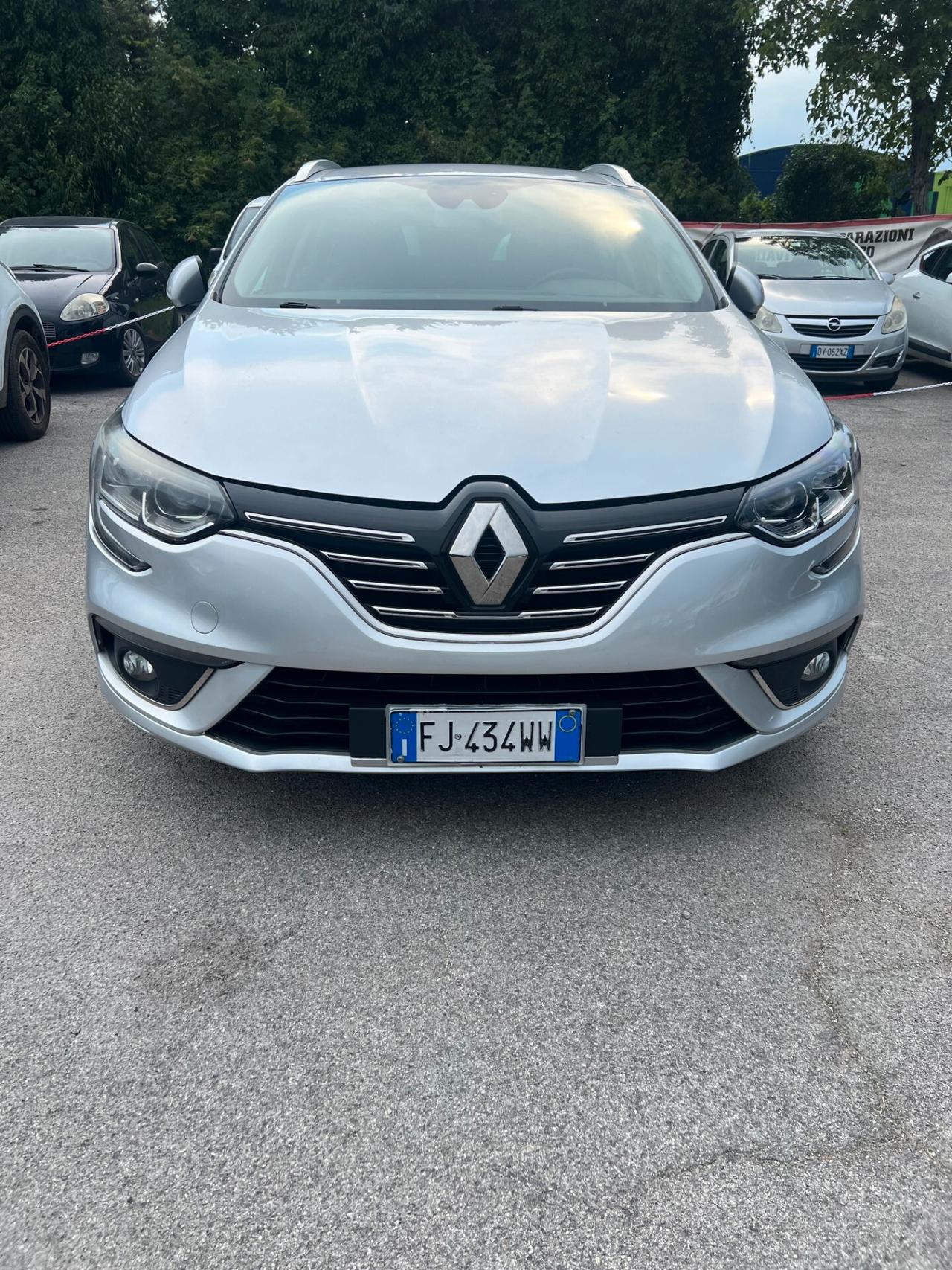 Renault Megane Mégane dCi 8V 110 CV EDC Energy Bose