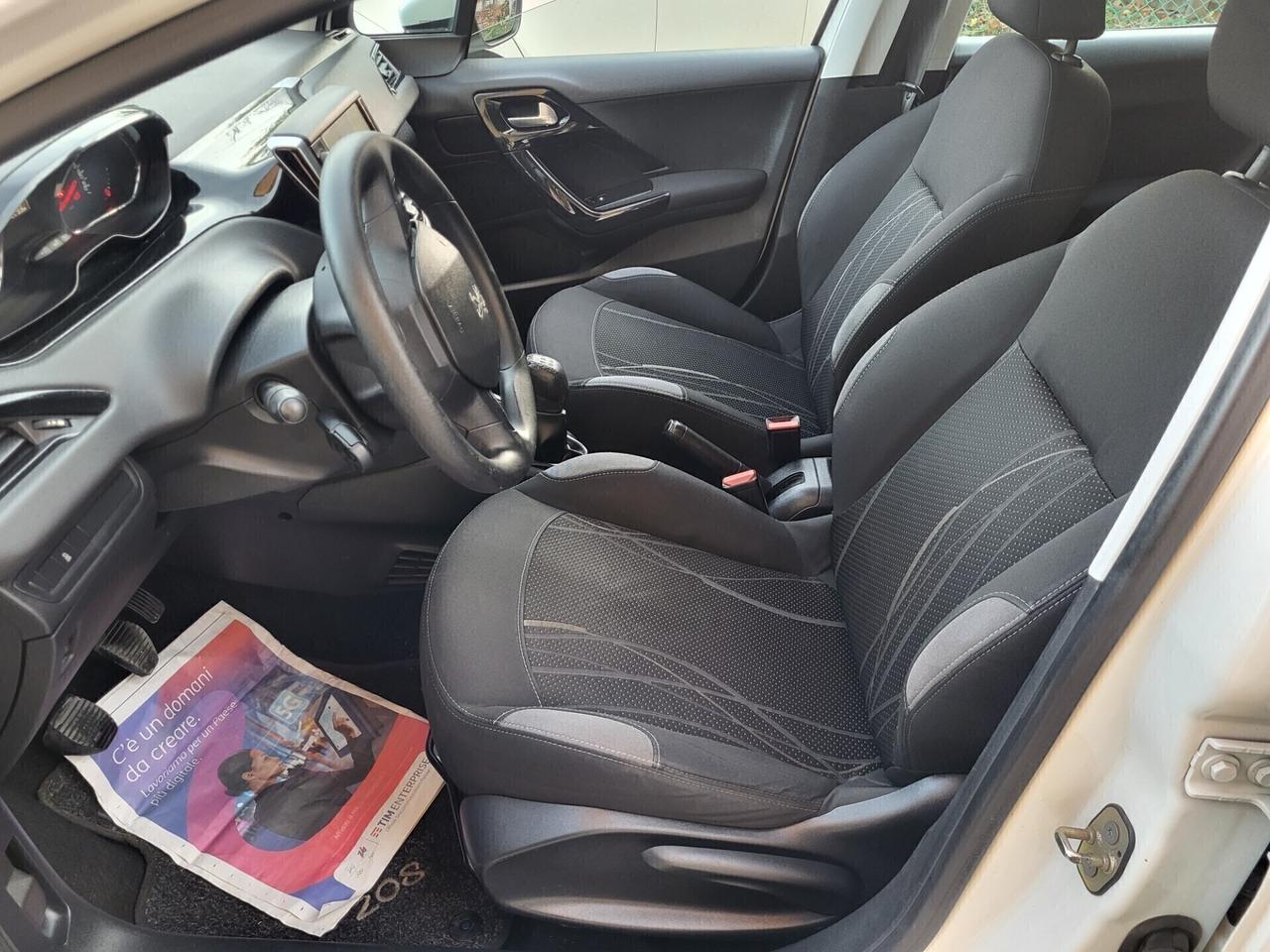 PEUGEOT 208 1,4 HDI-UNICA PROPRIETAR-4 REVISIONI