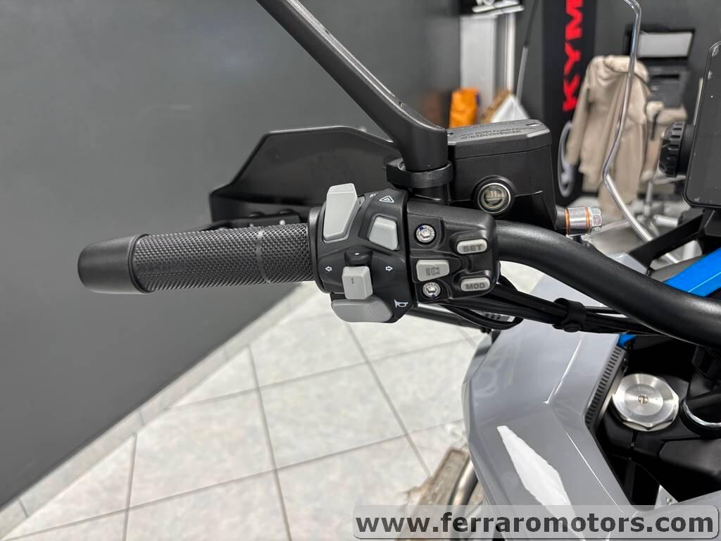 Zontes ZT 368 G Nuova pronto consegna 2025 vieni da noi a scoprirla