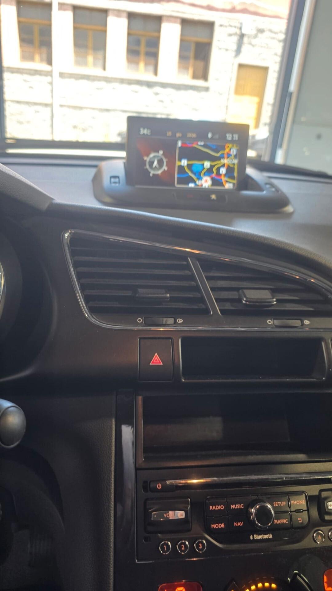 Peugeot 3008 BlueHDi 120 EAT6 S&S Allure