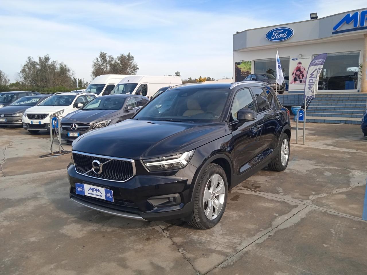 Volvo XC40 D4 AWD Geartronic Momentum