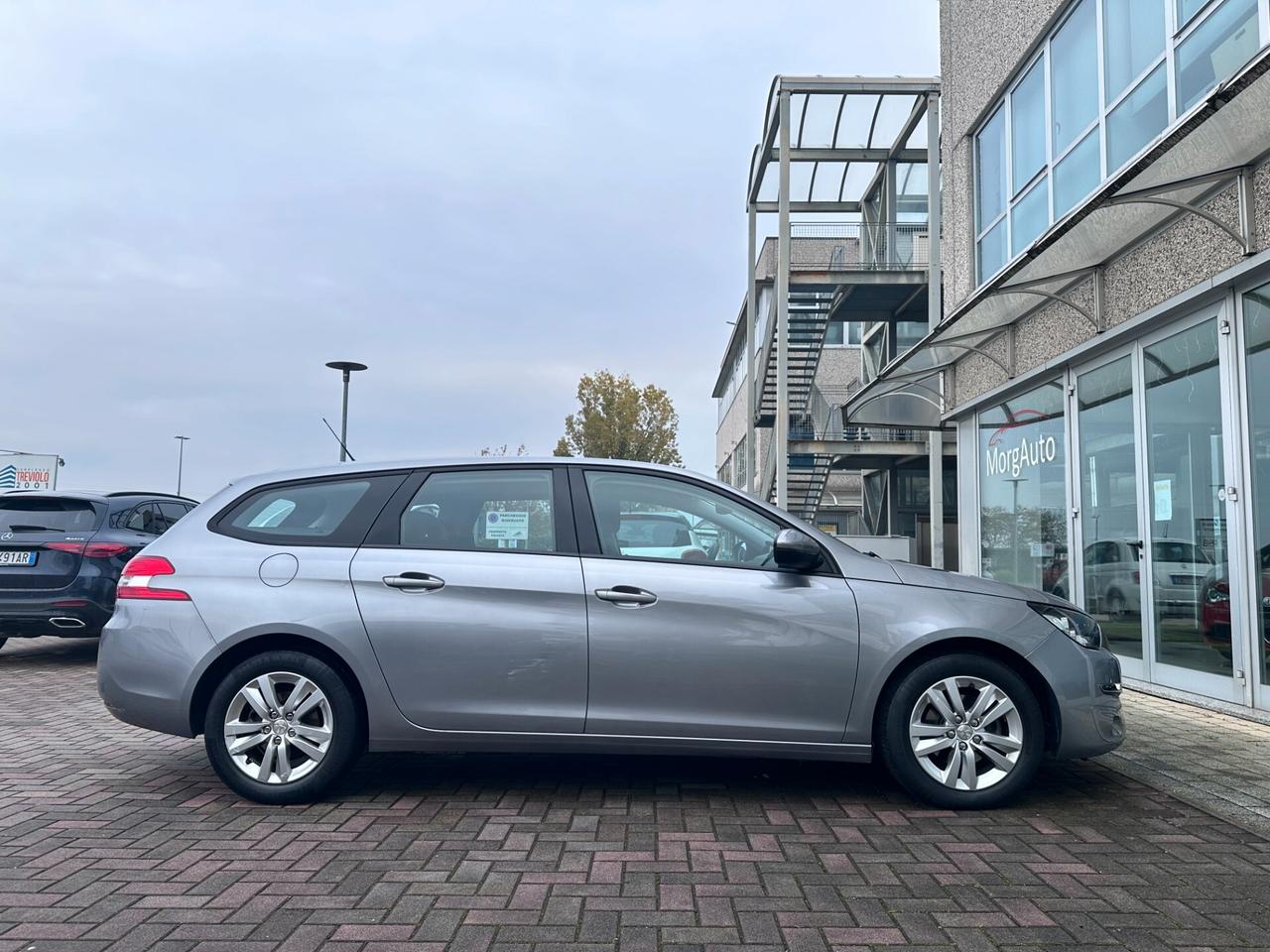 Peugeot 308 SW 1.6hdi 120CV EURO6! NAVI 1PROPRIET.