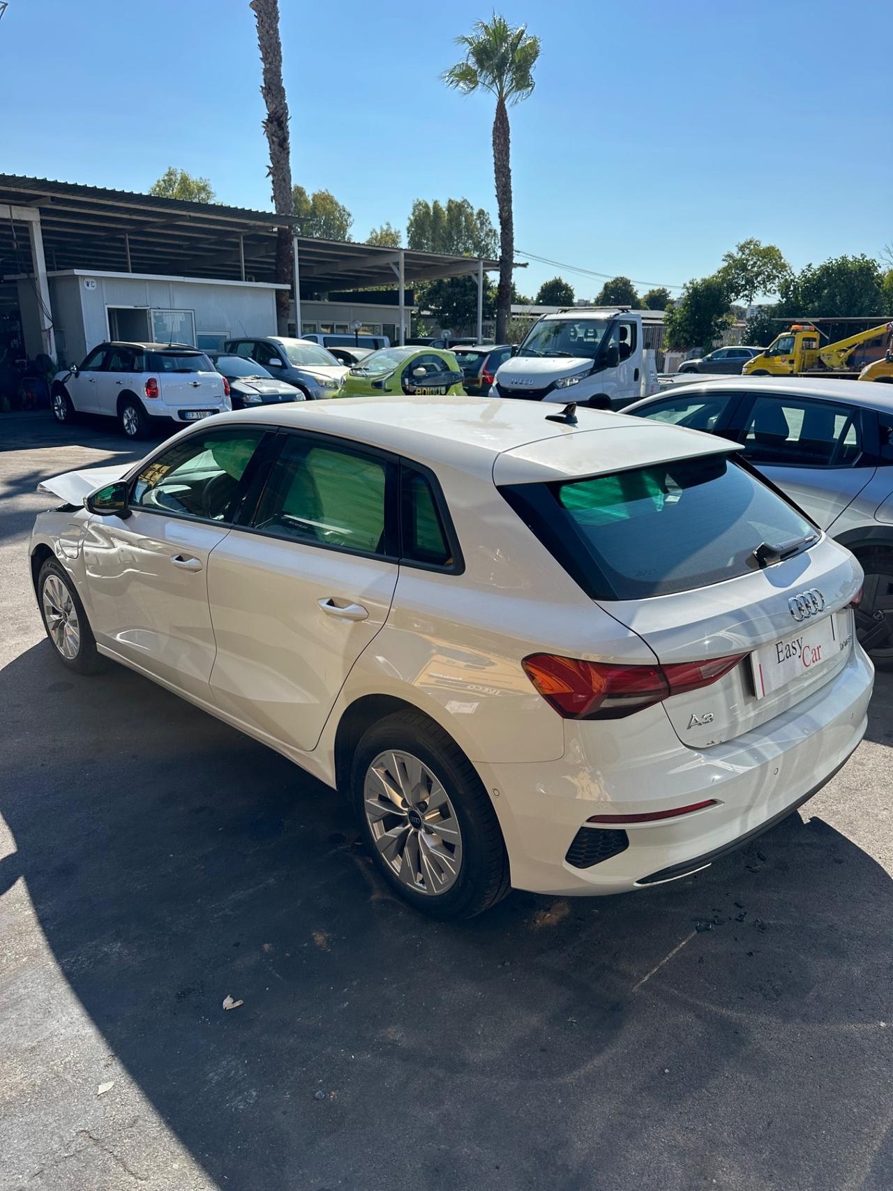 Audi A3 SPB 40 TFSI e S tronic SINISTRATA