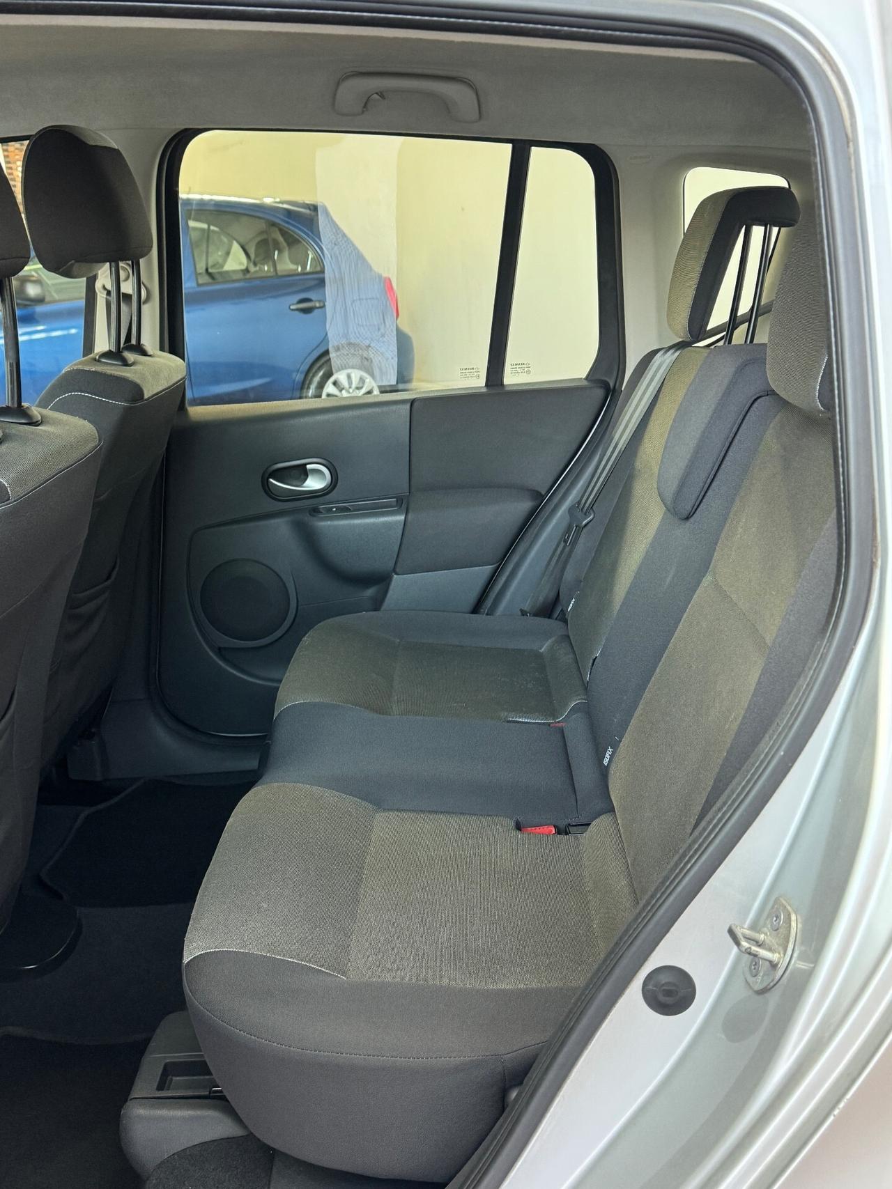 Renault Modus Grand 1.5 dCi 85CV Dynamique