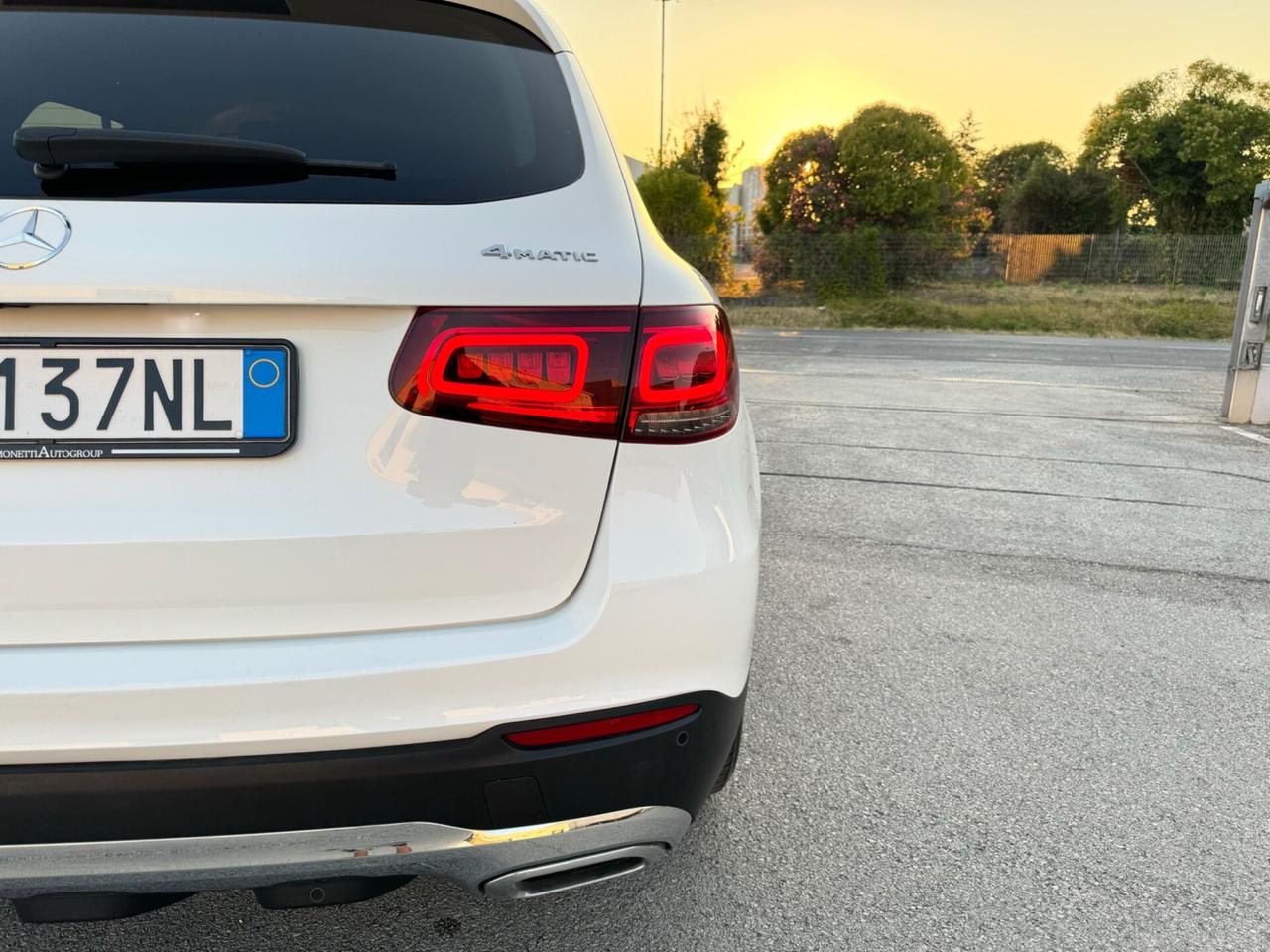 MERCEDES GLC 200D Sport 4Matic - Led Navi