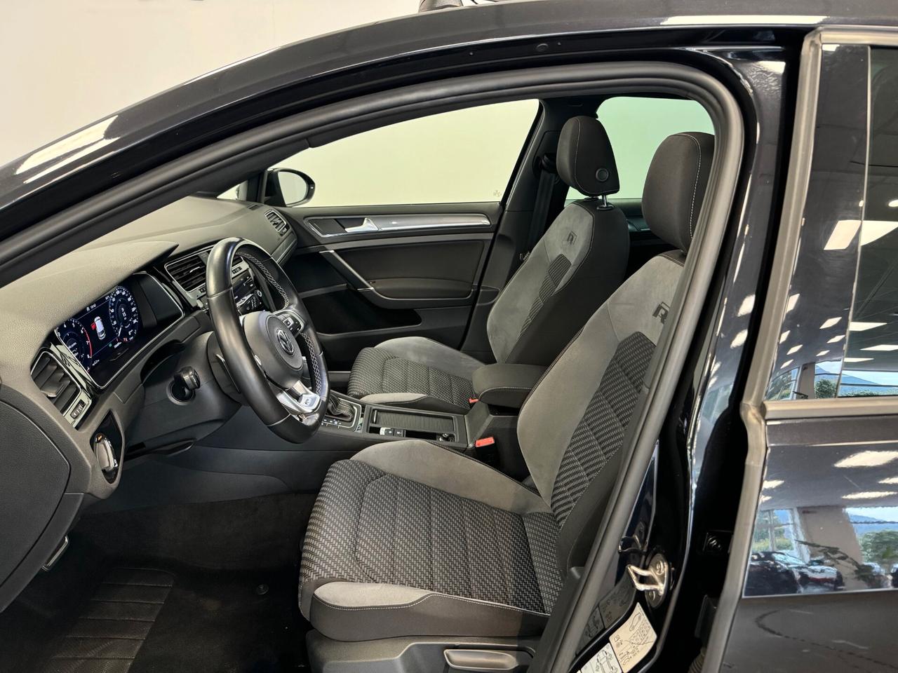 Volkswagen Golf 1.5 TSI ACT DSG 5p. Sport R LINE TETTO LED