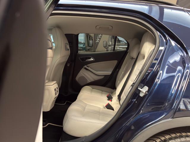 MERCEDES-BENZ GLA 180 d Automatic Sport