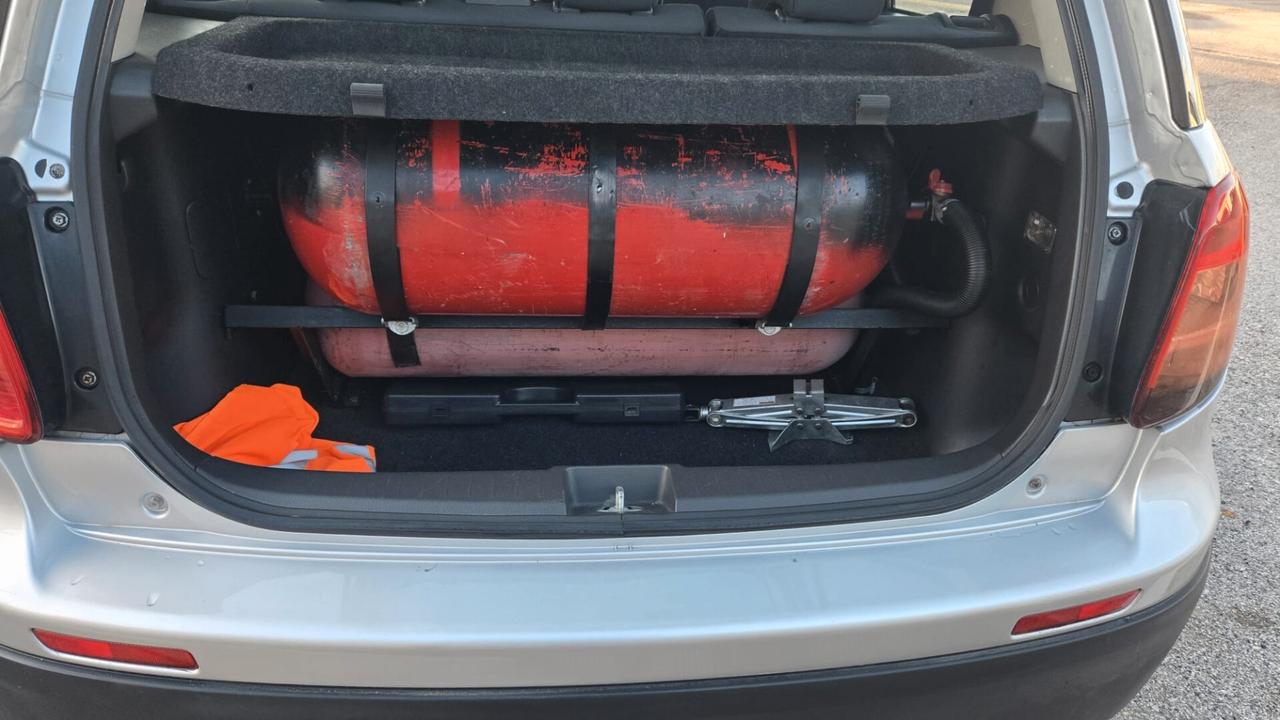 Fiat Sedici 1.6 16V 4x4 Emotion