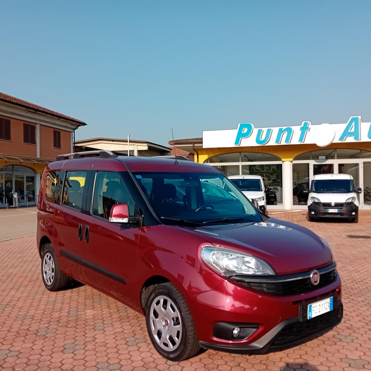 Fiat Doblo Doblò 1.6 MJT 16V 120CV Easy Maxi 7 POSTI *SENZA VINCOLO DI FINANZIAMENTO*