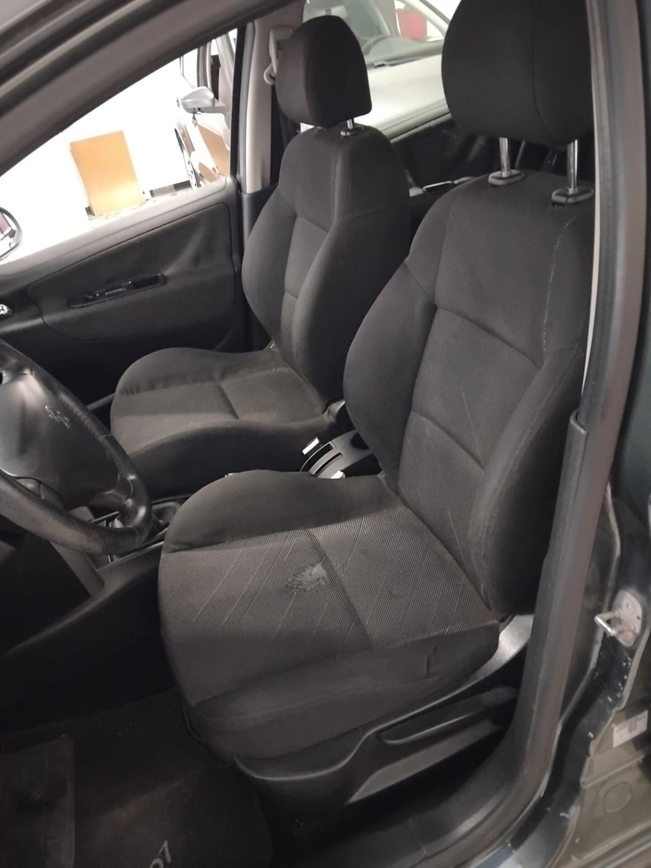 Peugeot 207 1.4 88CV 5p. XS