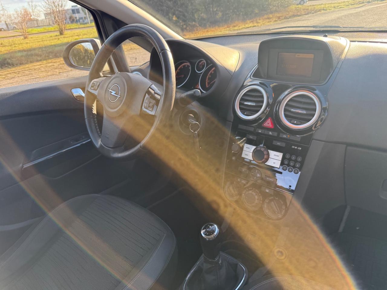 Opel Corsa 1.2 85CV 5 porte GPL-TECH Edition