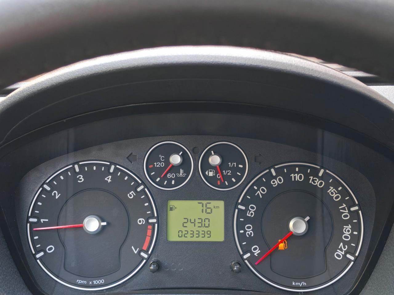 Ford Fiesta 1.2 BENZINA 75cv / 23.339km / Unipro