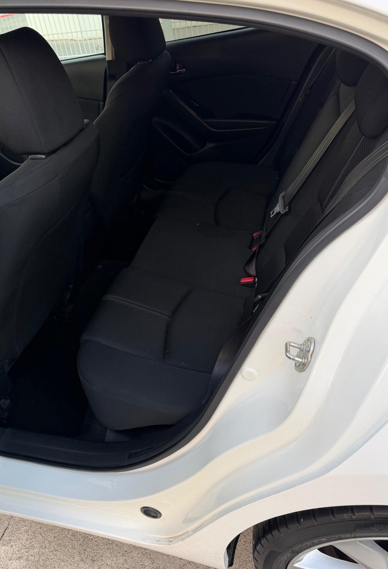 Mazda 3 Mazda3 1.5 Skyactiv-D Exceed