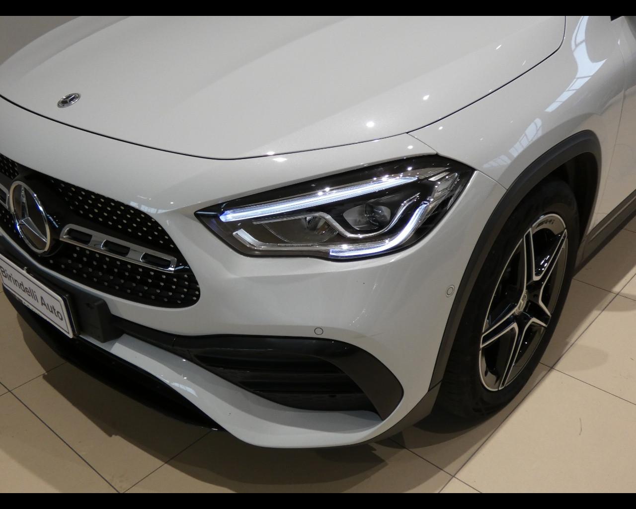 Mercedes-Benz GLA (H247) - GLA 200 d Automatic Premium