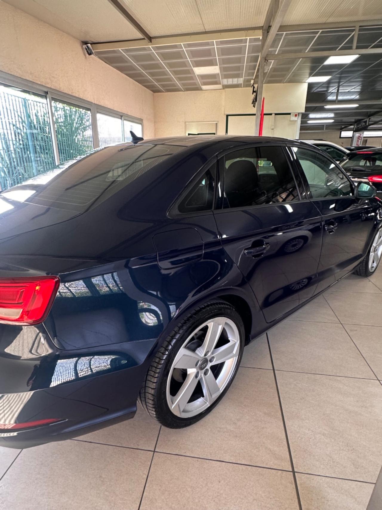 Audi A3 SPB 35 TDI S tronic Business Advanced