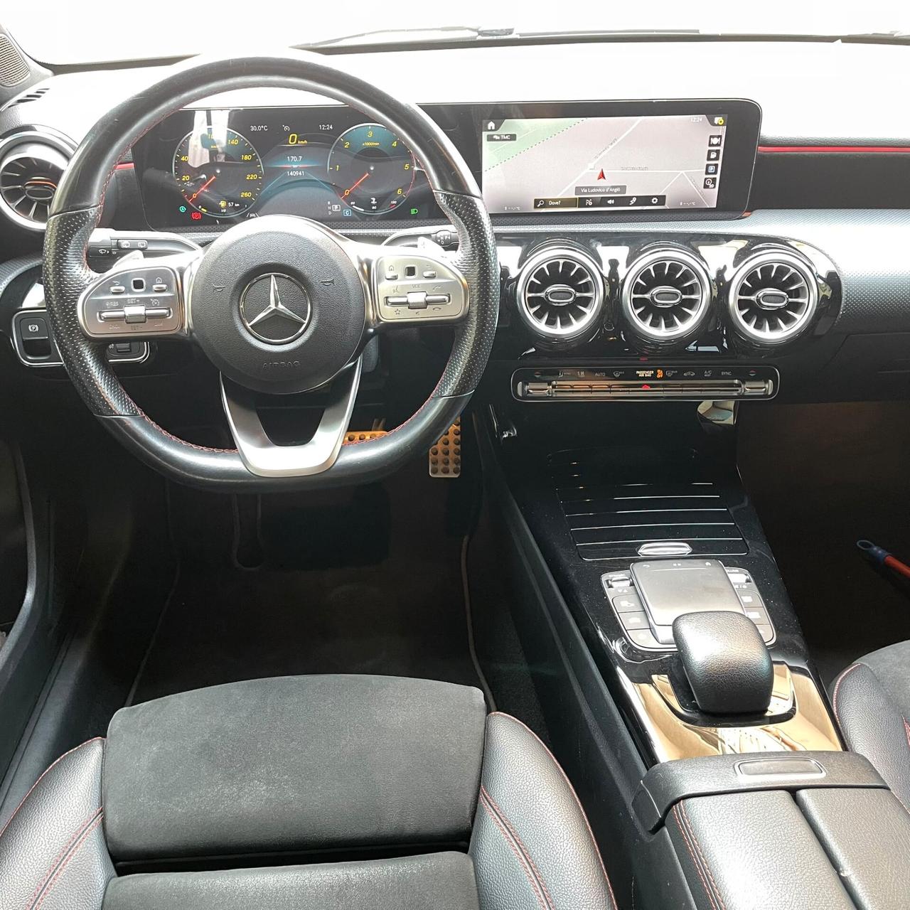 Mercedes-Benz A 180 d 116cv Premium AMG