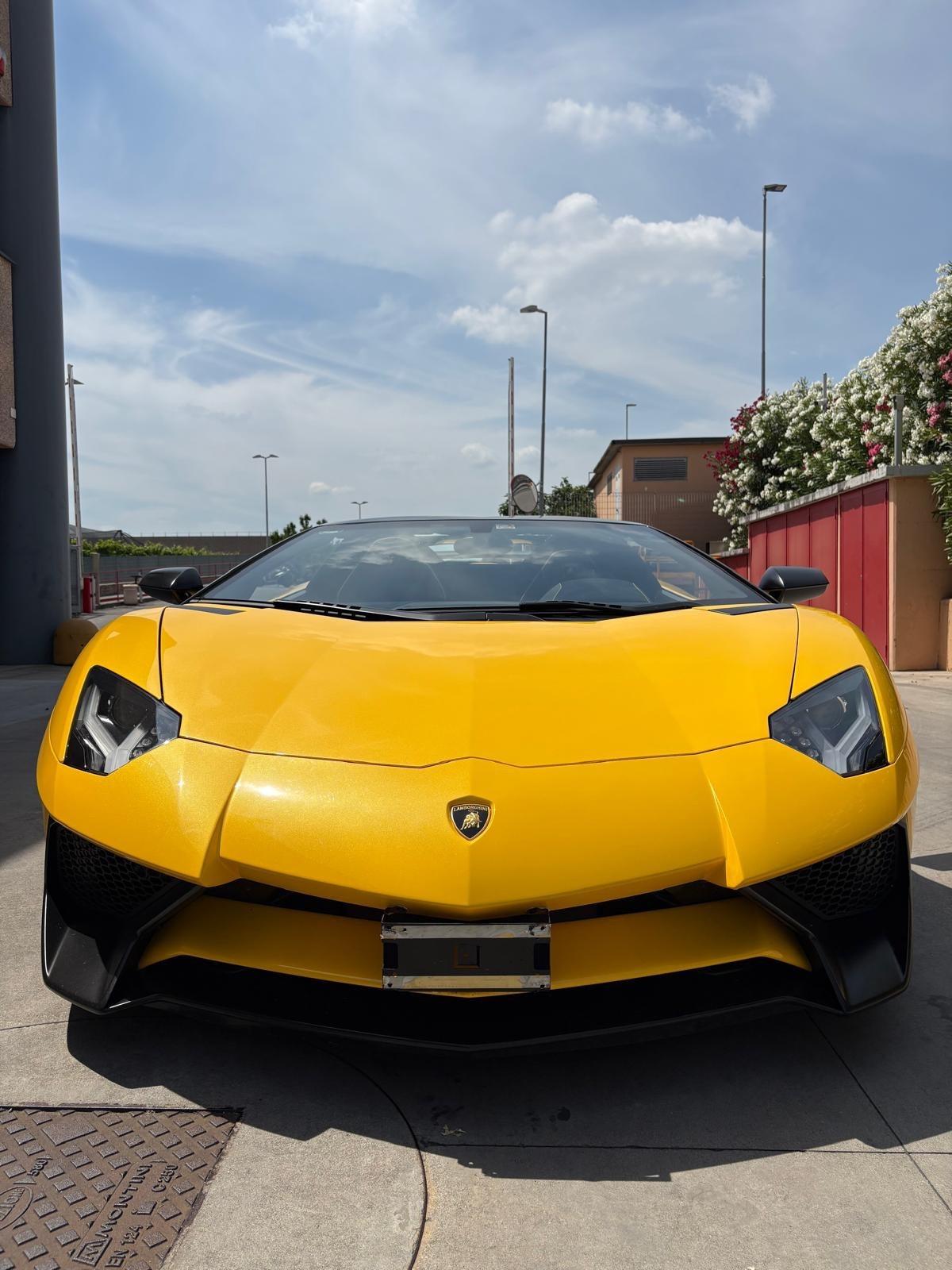 Lamborghini Aventador 6.5 V12 LP750-4 Superveloce Roadster
