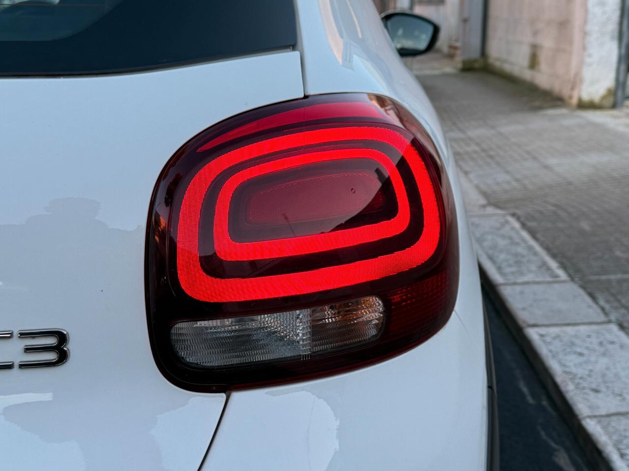 Citroen C3 1.5 BlueHDi Shine LED *KM 54.000 - 2022