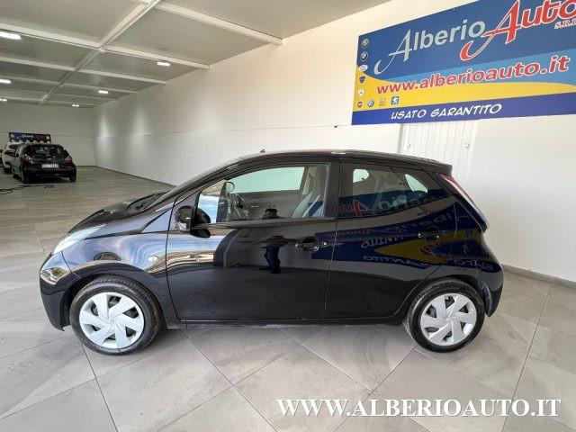 TOYOTA Aygo 1.0 VVT-i 69 CV 5 porte x-play