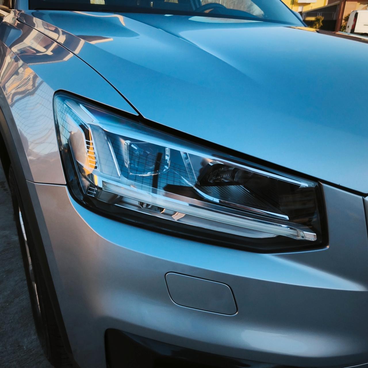 Audi Q2 30 TDI Business E6d